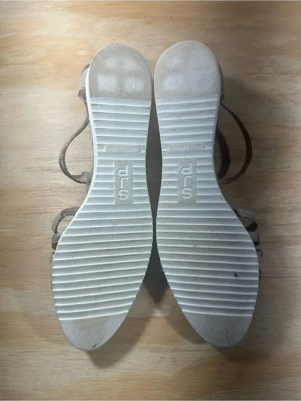 SJP by Sarah Jessica Parker Camouflage Sandals Women’s Size 8.5